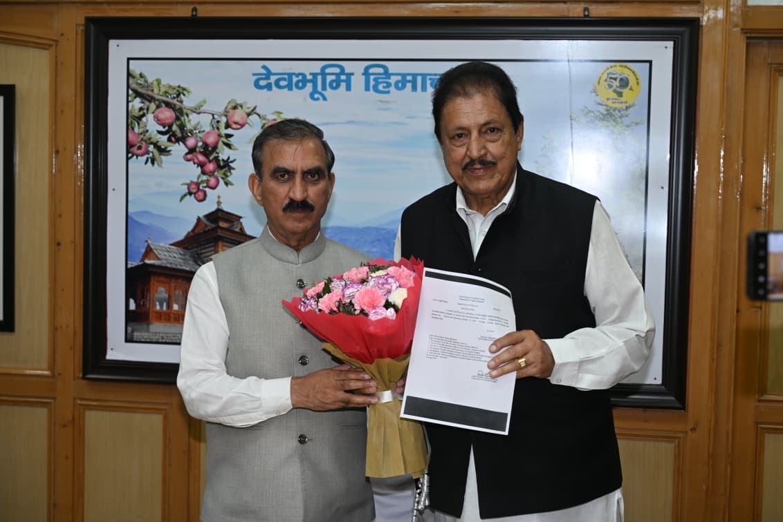 कांग्रेस नेता राम लाल ठाकुर ने नैना देवी जी और जुखाला महाविद्यालयों में संकाय बहाली पर मुख्यमंत्री का आभार व्यक्त किया।