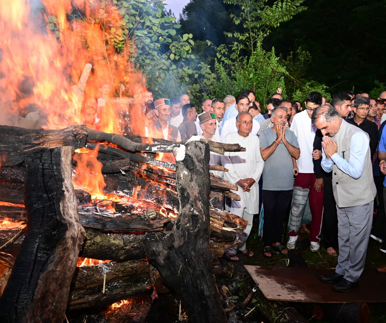 मुख्यमंत्री ने वरिष्ठ अधिवक्ता घनश्याम दास वर्मा के निधन पर शोक व्यक्त किया।